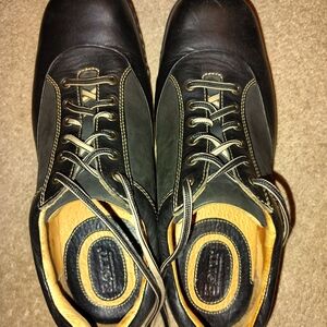 Bonton Black and Tan Men's Oxfords